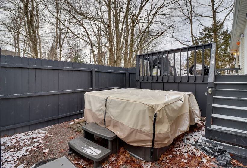 Family Friendly Home W/ Hot Tub & Ev Charger!