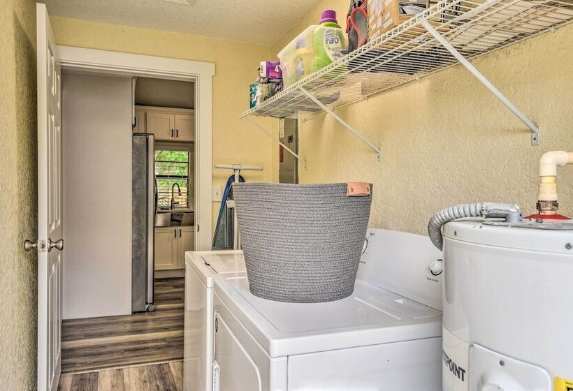 Family Home: Walk To Downtown & Stetson Univ!