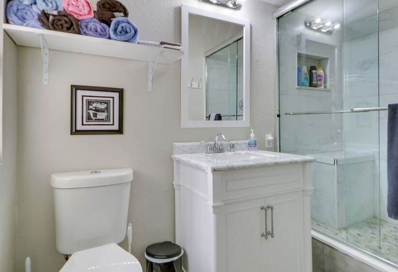 Fern Park House W/ Pool: New Patio & Fire Pit!