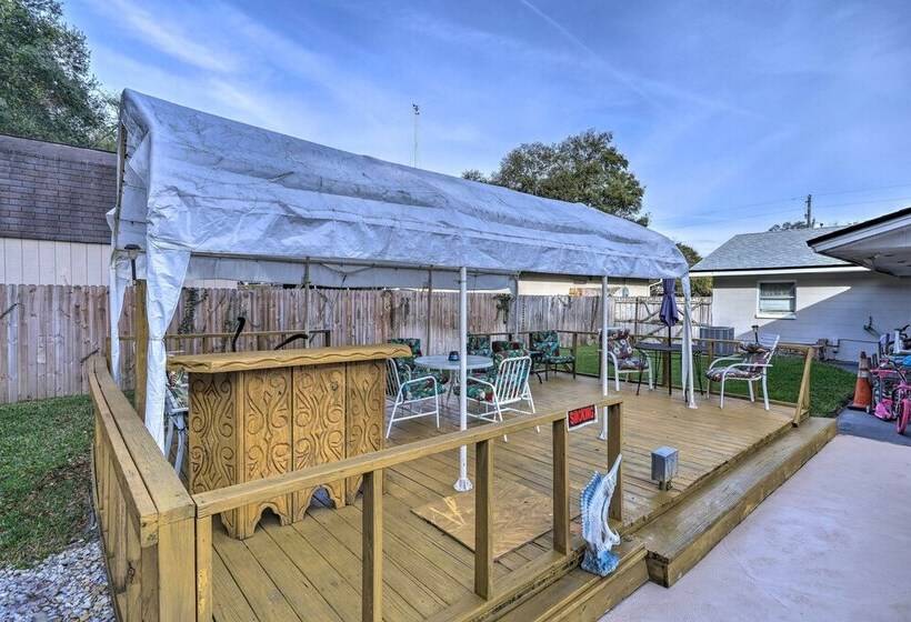 Fern Park House W/ Pool: New Patio & Fire Pit!