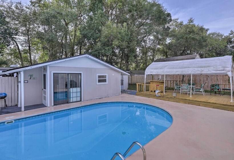 Fern Park House W/ Pool: New Patio & Fire Pit!