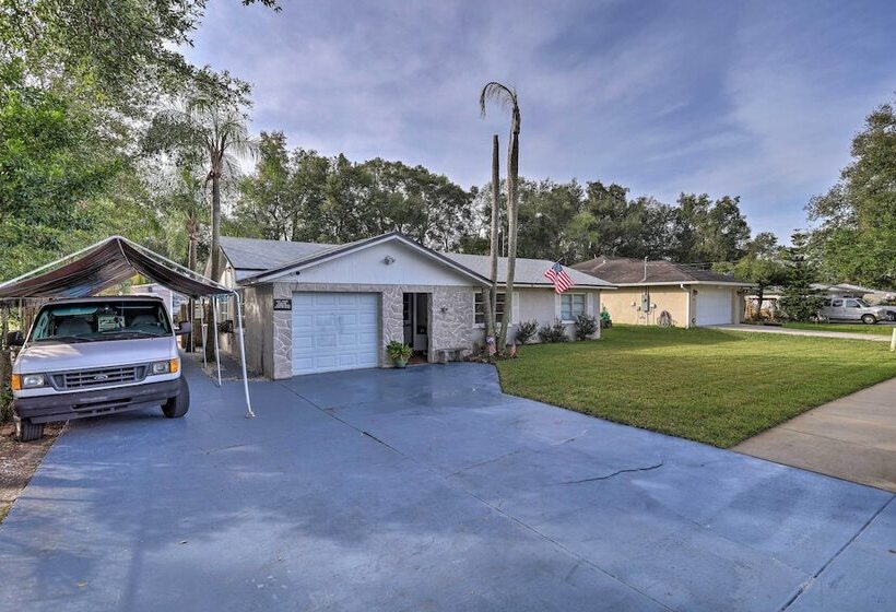 Fern Park House W/ Pool: New Patio & Fire Pit!