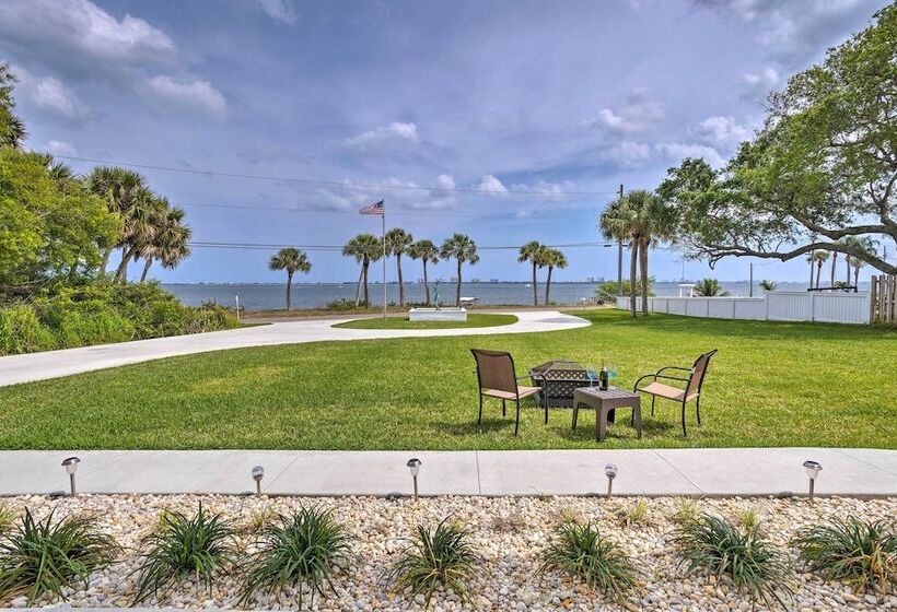 Sleek Fort Pierce Vacation Rental W/ Private Dock!
