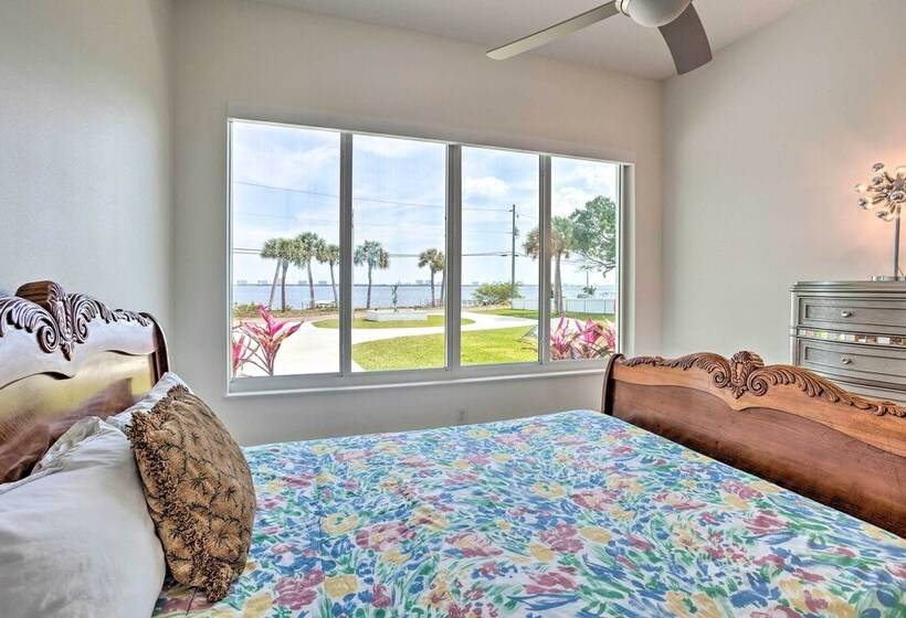 Sleek Fort Pierce Vacation Rental W/ Private Dock!