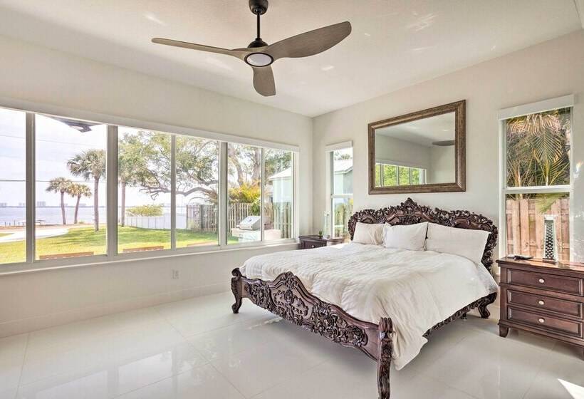Sleek Fort Pierce Vacation Rental W/ Private Dock!