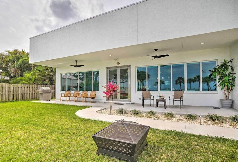 Sleek Fort Pierce Vacation Rental W/ Private Dock!