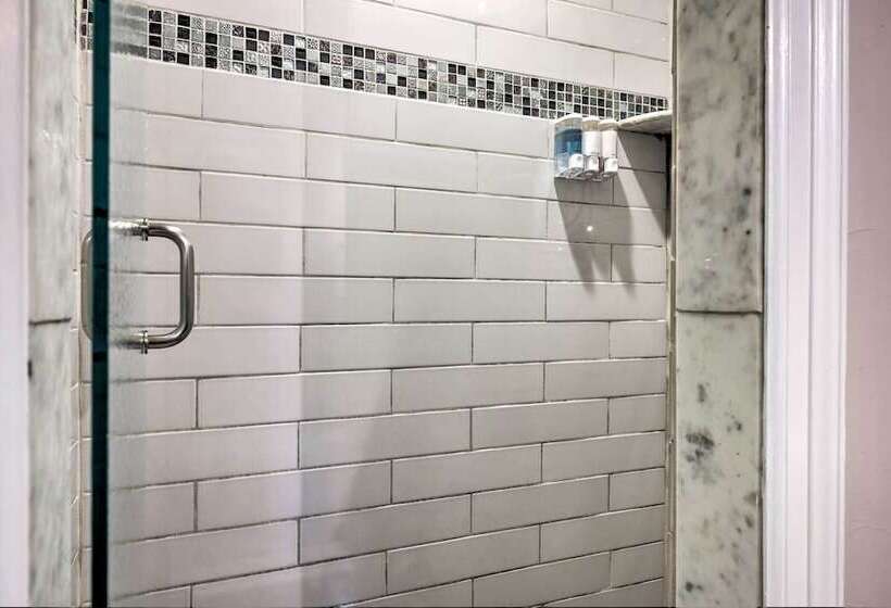 Fredericksburg  Regan Cottage  W/ Hot Tub!