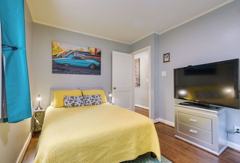 Freshly Renovated Raleigh Home Near Downtown!