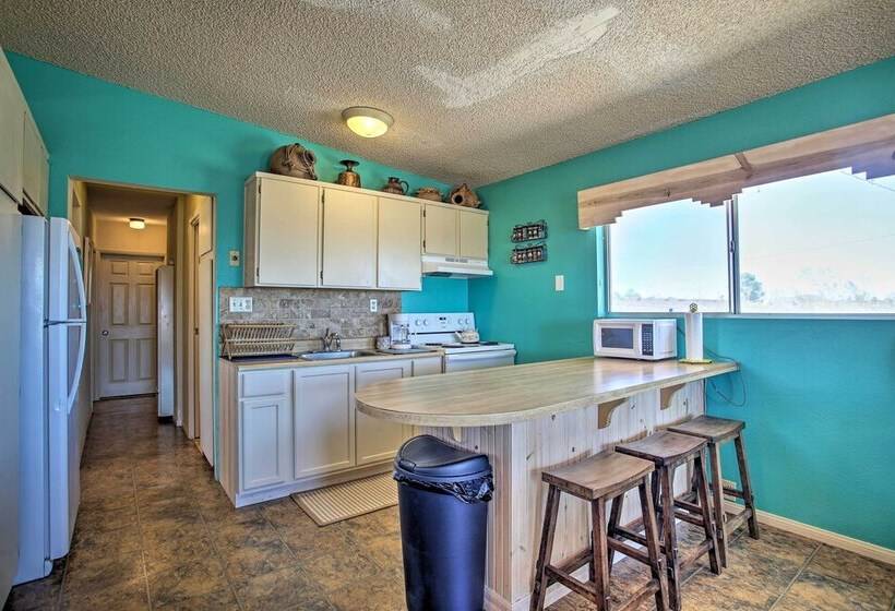 Funky & Colorful Desert Abode By Joshua Tree