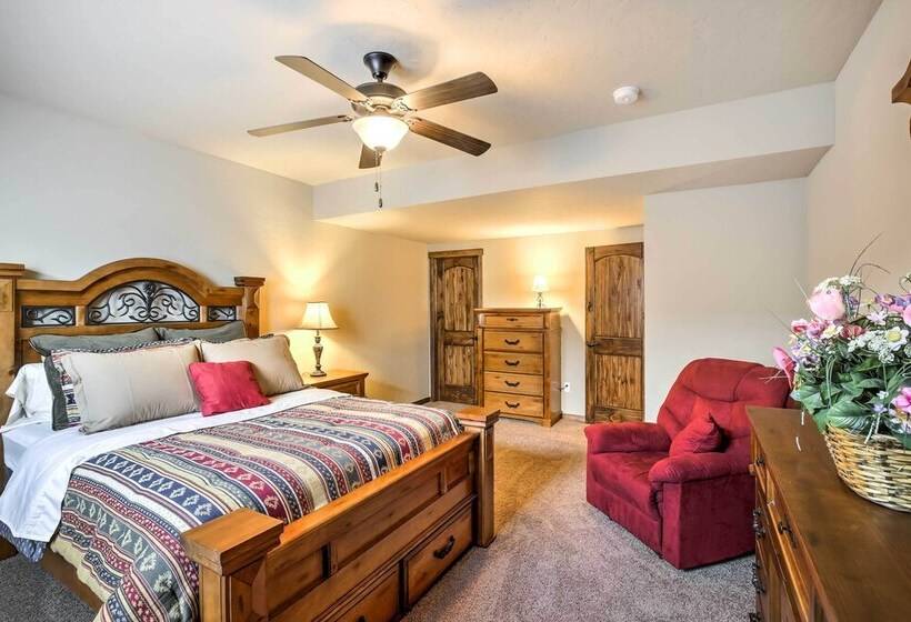 Patio, Fire Pit, & Ski Mountain View: Granby Home