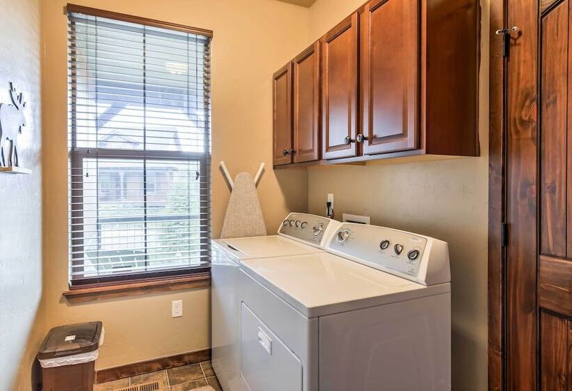 Patio, Fire Pit, & Ski Mountain View: Granby Home