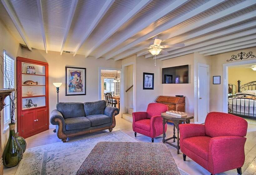 Grand Fredericksburg Retreat   Walk To Main St!