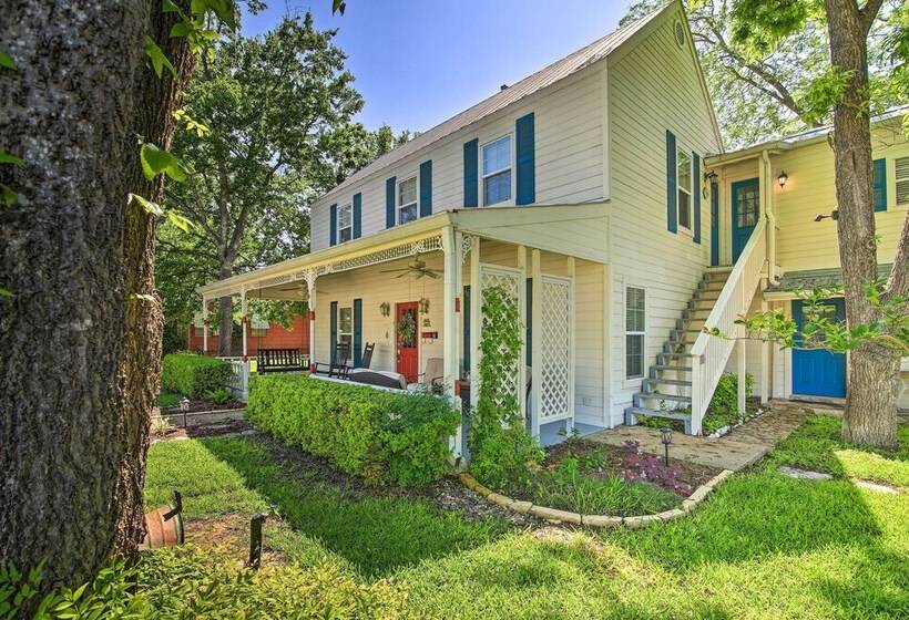 Grand Fredericksburg Retreat   Walk To Main St!