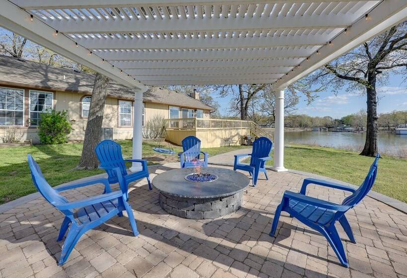 Shared Boat Ramp: Waterfront Home In Grove