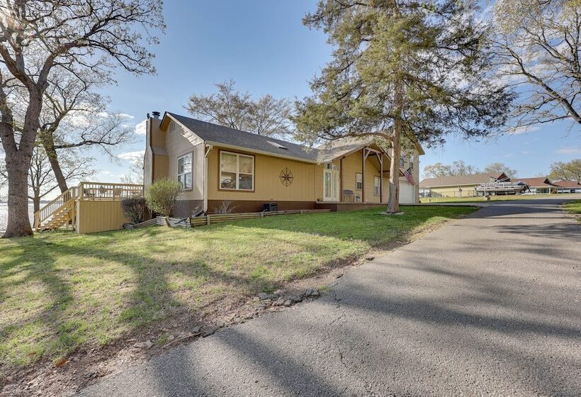 Shared Boat Ramp: Waterfront Home In Grove