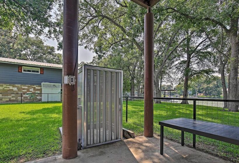 Guadalupe River Retreat W/ Private Yard