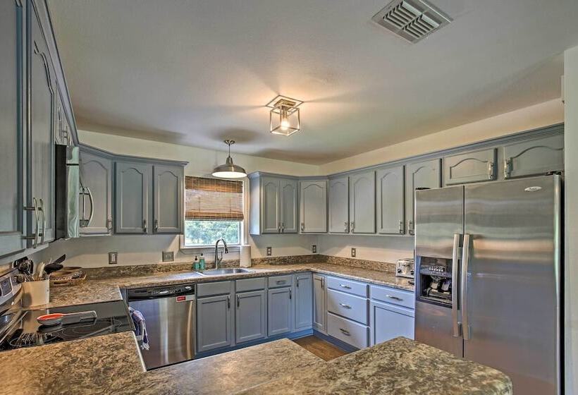 Guadalupe River Retreat W/ Private Yard