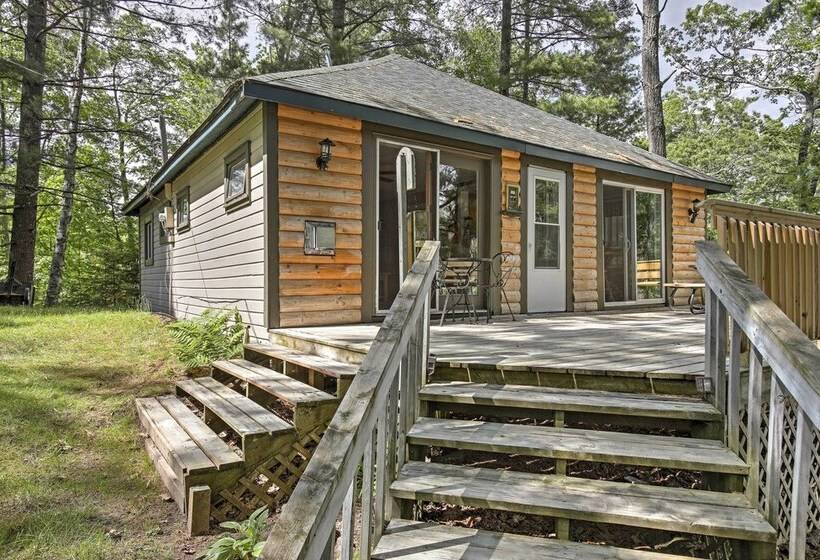 Hayward Cabin On Grindstone Lake: Bring Your Boat!