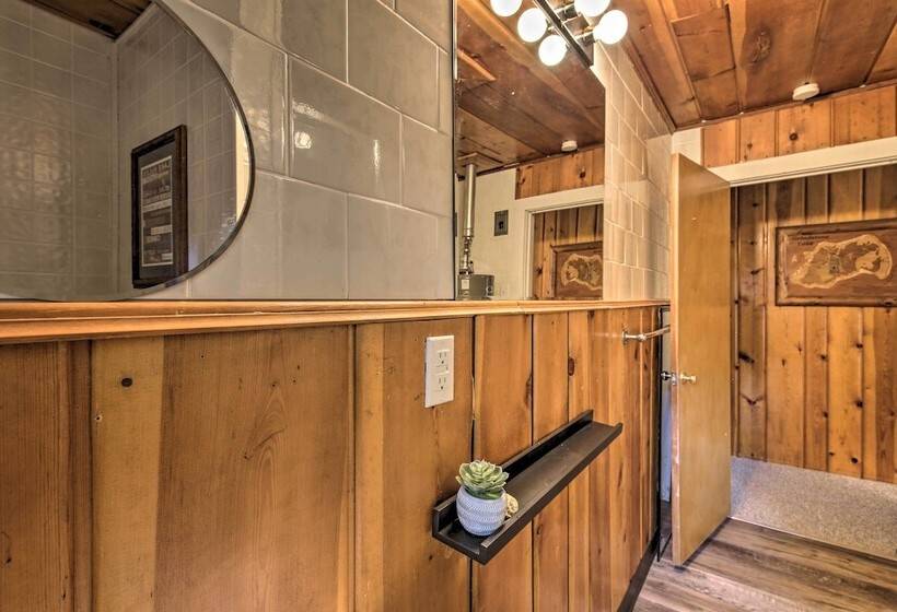 Hayward Cabin On Grindstone Lake: Bring Your Boat!