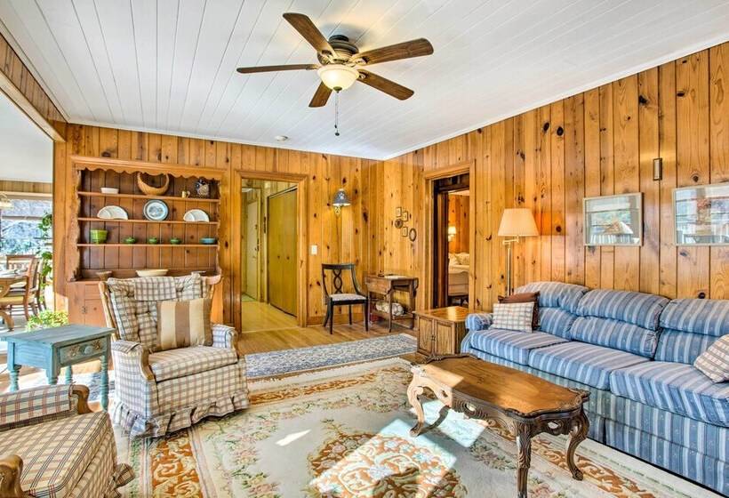 Dog Friendly Hendersonville Cabin: Deck & Views