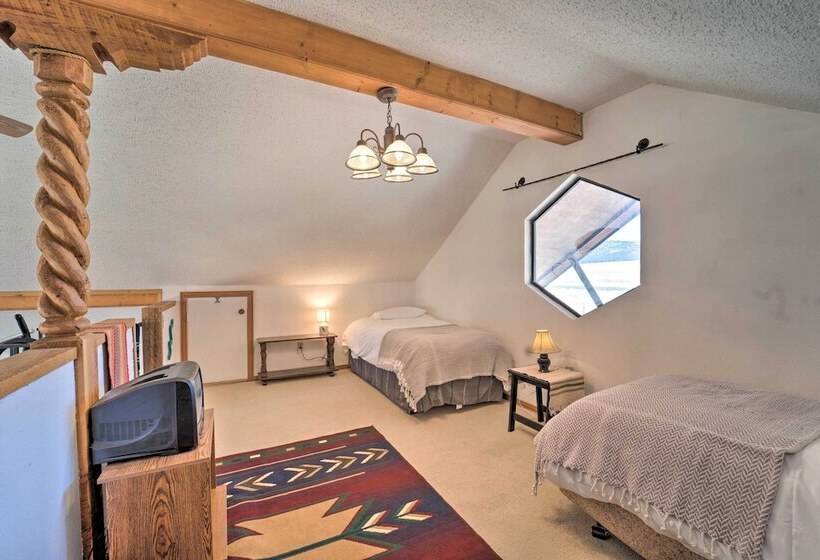 New Mexico Cabin Hideaway W/ Eagle Nest Lake Views