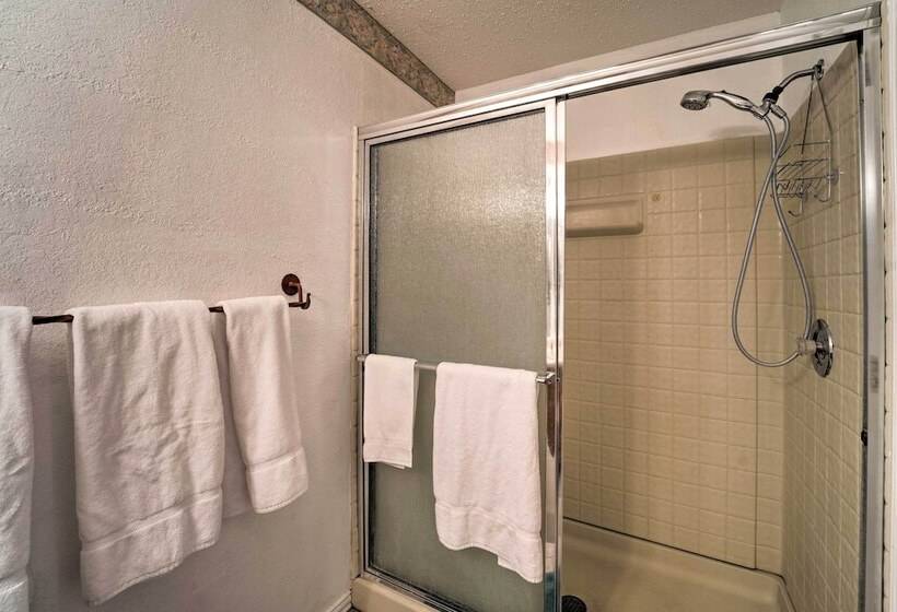 New Mexico Cabin Hideaway W/ Eagle Nest Lake Views