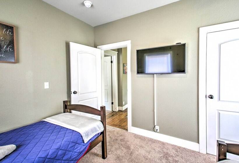 Historic Home Near Bathhouse Row In Hot Springs!