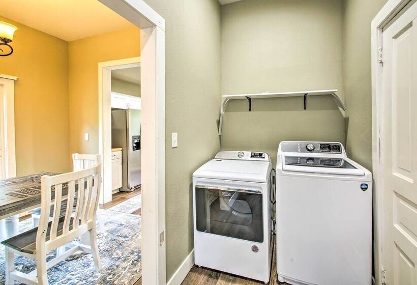 Historic Home Near Bathhouse Row In Hot Springs!