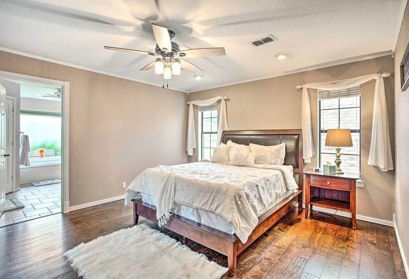 Gainesville Home W/ Outdoor Oasis, 16 Mi To Lake