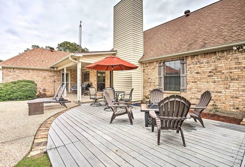 Gainesville Home W/ Outdoor Oasis, 16 Mi To Lake