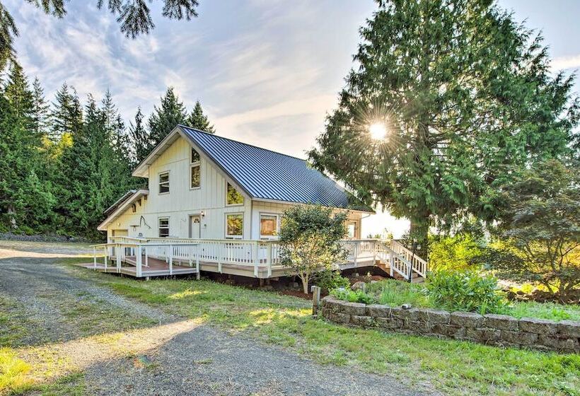 Hood Canal Home W/ Hot Tub   Bordering Olympic Np!