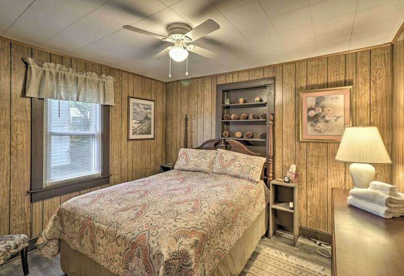 Hot Springs Home < 1 Mi To Oaklawn Racing Casino!