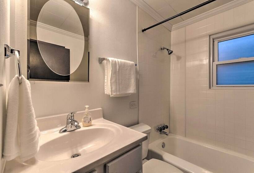 Hot Springs Home < 1 Mi To Oaklawn Racing Casino!