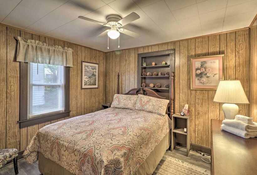 Hot Springs Home < 1 Mi To Oaklawn Racing Casino!