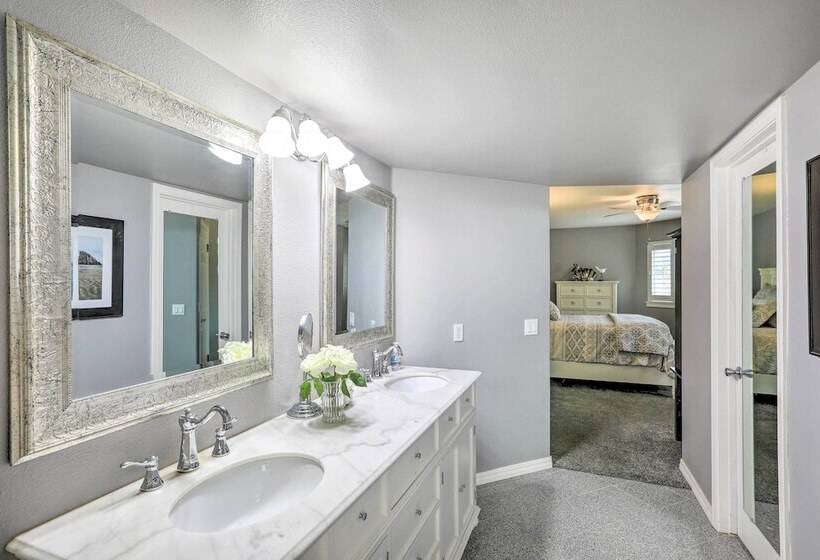 Ideally Located Ocean Escape Near Beach & Wineries