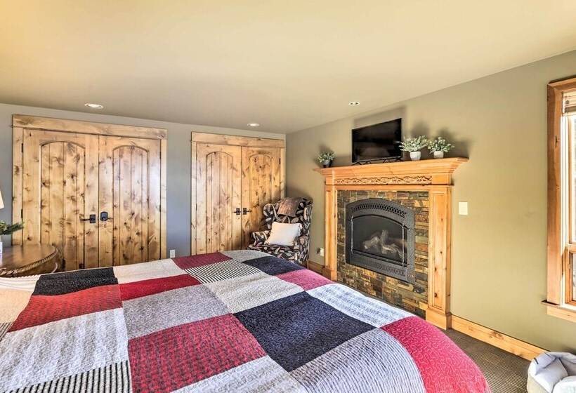 Incline Village Home W/ Hot Tub + Lake Views!