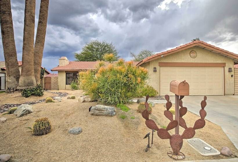 Indio Escape W/ Fire Pit & Resort Amenities!