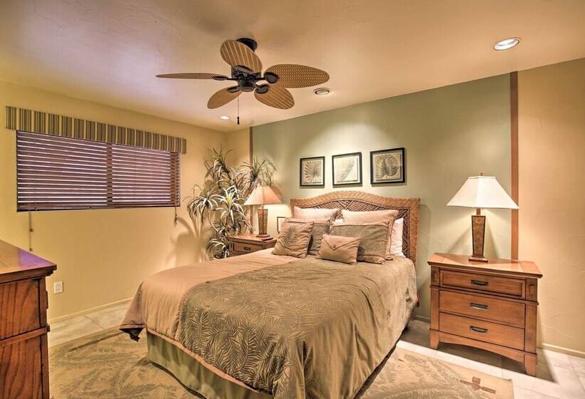 Indio Escape W/ Fire Pit & Resort Amenities!