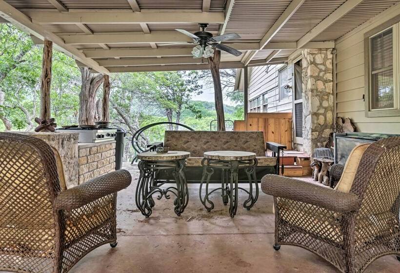 Kerrville Area Home W/ Outdoor Entertainment Space