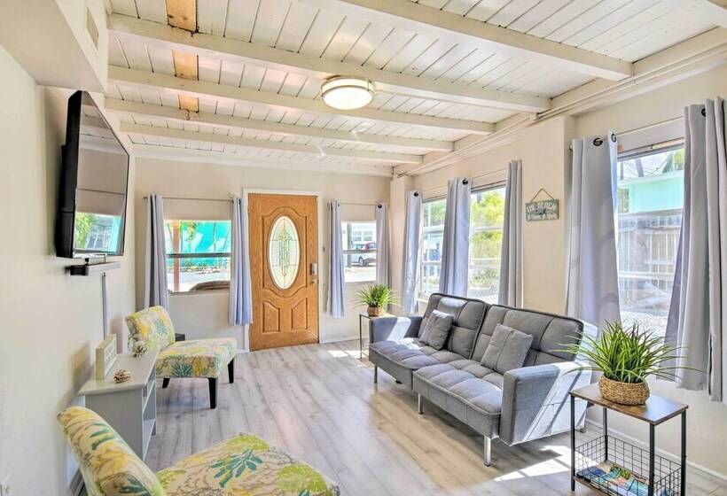 Key Largo Home W/ Dock & Private Beach Access