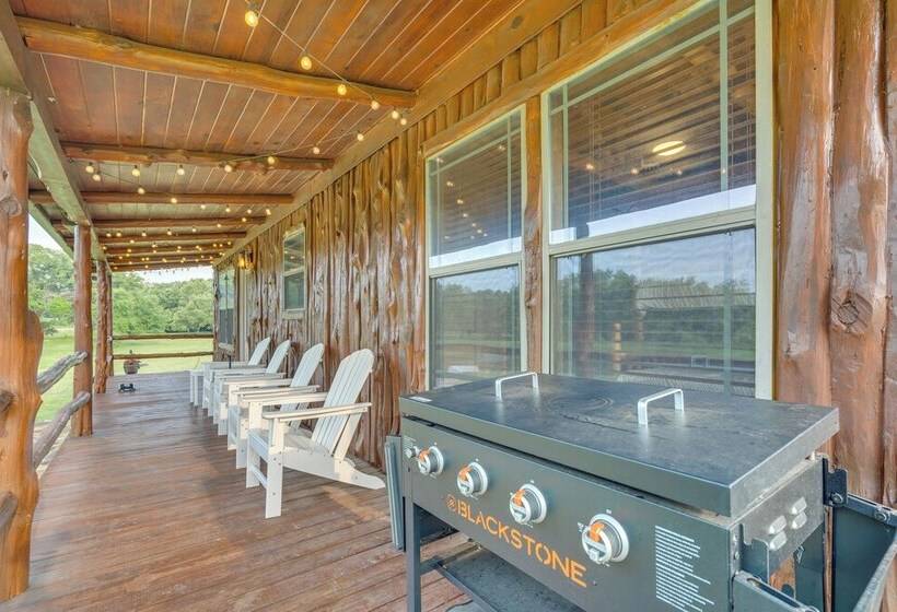 La Grange Cabin On Acreage: Close To Wineries