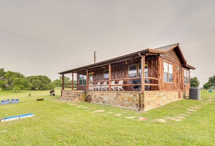 La Grange Cabin On Acreage: Close To Wineries