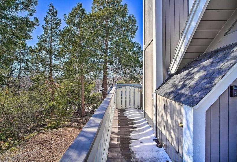 Lake Arrowhead Cabin W/ Balcony, Near Trails
