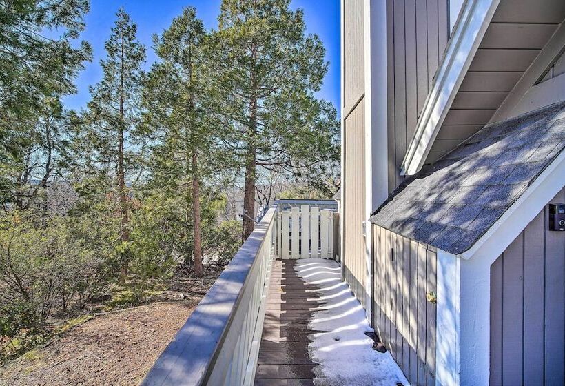 Lake Arrowhead Cabin W/ Balcony, Near Trails