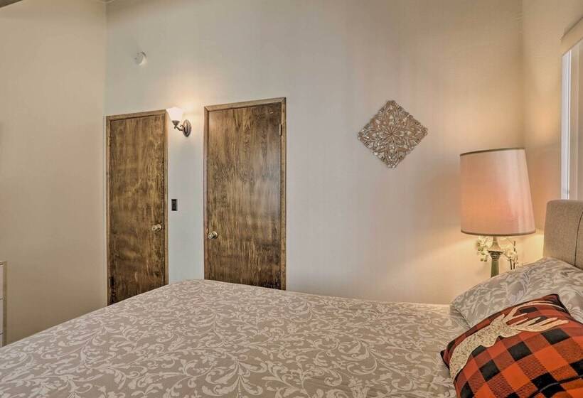 Lake Arrowhead Cabin W/ Mid Century Charm!