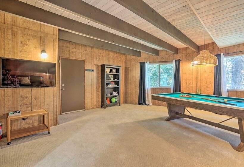 Lake Arrowhead Cabin W/ Mid Century Charm!