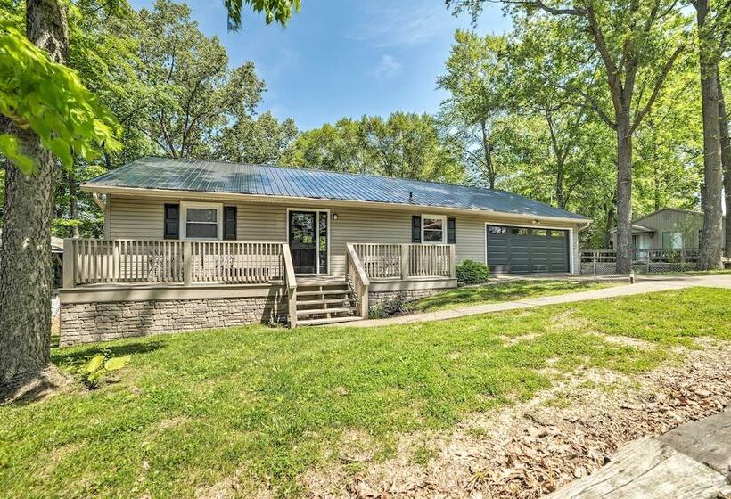Lake Barkley Waterfront Home W/ Deck & Boat Dock!