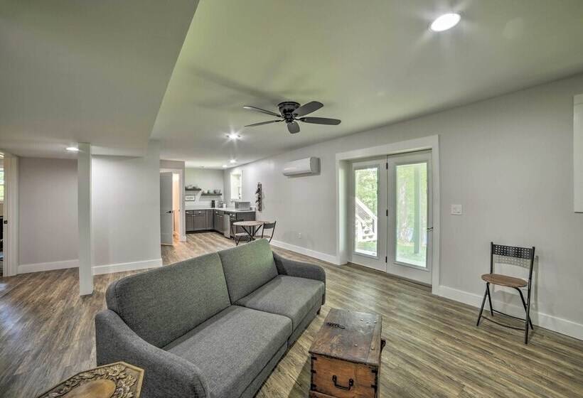 Lake Barkley Waterfront Home W/ Deck & Boat Dock!