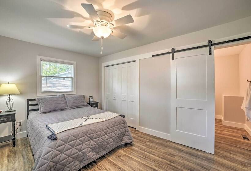 Lake Barkley Waterfront Home W/ Deck & Boat Dock!