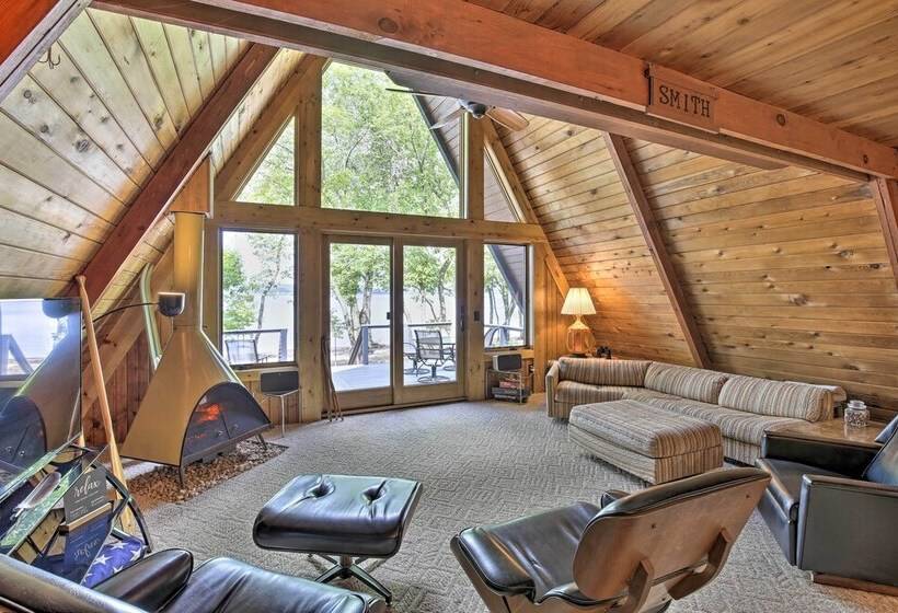 Lake Pepin Cottage W/ Decks + Private Beach!